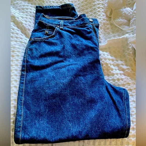 LEVI STRAUSS DENIM JEANS NWOT - Picture 1 of 5